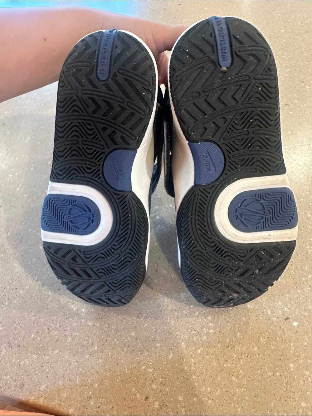 Boys Nike Little Kid Team Hustle D 11 Blue Gold Sneakers Size 2.5Y
